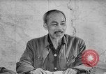 Immagine di Ho Chi Minh soddisfa con cabinet Il Vietnam, 1946, secondo 30 filmato di repertorio 65675044090
