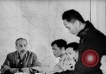 Immagine di Ho Chi Minh soddisfa con cabinet Il Vietnam, 1946, secondo 33 filmato di repertorio 65675044090
