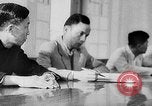 Immagine di Ho Chi Minh soddisfa con cabinet Il Vietnam, 1946, secondo 44 filmato di repertorio 65675044090