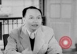 Immagine di Ho Chi Minh soddisfa con cabinet Il Vietnam, 1946, secondo 45 filmato di repertorio 65675044090