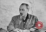 Immagine di Ho Chi Minh soddisfa con cabinet Il Vietnam, 1946, secondo 54 filmato di repertorio 65675044090