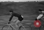 Standbild Fahrrad Rennen United States USA, 1934, aus Sekunde 22 historischem Filmmaterial Videoclip 65675044120