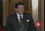 Image Le président Ronald Regan l'Europe, 1982, de la seconde 3 séquences d'archives historiques vidéo 65675044142