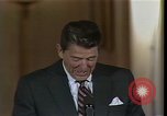 Image Le président Ronald Regan l'Europe, 1982, de la seconde 10 séquences d'archives historiques vidéo 65675044142