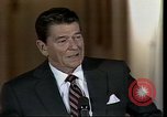 Image Le président Ronald Regan l'Europe, 1982, de la seconde 50 séquences d'archives historiques vidéo 65675044142