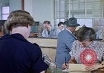 Immagine di Il popolo della Banca nazionale New Jersey USA, 1962, secondo 5 filmato di repertorio 65675044151