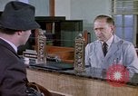 Immagine di Il popolo della Banca nazionale New Jersey USA, 1962, secondo 36 filmato di repertorio 65675044151