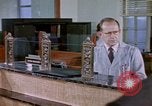 Immagine di Il popolo della Banca nazionale New Jersey USA, 1962, secondo 38 filmato di repertorio 65675044151