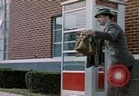 Immagine di Il popolo della Banca nazionale New Jersey USA, 1962, secondo 44 filmato di repertorio 65675044151