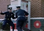 Immagine di Il popolo della Banca nazionale New Jersey USA, 1962, secondo 47 filmato di repertorio 65675044151