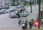 Immagine di Il popolo della Banca nazionale New Jersey USA, 1962, secondo 55 filmato di repertorio 65675044151