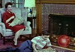 Standbild fahrlässiges Rauchen United States USA, 1962, aus Sekunde 4 historischem Filmmaterial Videoclip 65675044152