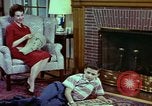 Standbild fahrlässiges Rauchen United States USA, 1962, aus Sekunde 5 historischem Filmmaterial Videoclip 65675044152