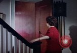 Standbild fahrlässiges Rauchen United States USA, 1962, aus Sekunde 44 historischem Filmmaterial Videoclip 65675044152