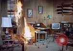 Standbild fahrlässiges Rauchen United States USA, 1962, aus Sekunde 46 historischem Filmmaterial Videoclip 65675044152