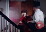 Standbild fahrlässiges Rauchen United States USA, 1962, aus Sekunde 47 historischem Filmmaterial Videoclip 65675044152