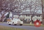 Standbild fahrlässiges Rauchen United States USA, 1962, aus Sekunde 61 historischem Filmmaterial Videoclip 65675044152