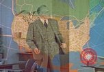 Standbild Schauspieler Raymond Massey United States USA, 1962, aus Sekunde 1 historischem Filmmaterial Videoclip 65675044155