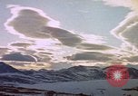 Immagine di Costruzione di linea di rugiada impianti radar Canada, 1954, secondo 3 filmato di repertorio 65675044156