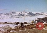 Immagine di Costruzione di linea di rugiada impianti radar Canada, 1954, secondo 26 filmato di repertorio 65675044156