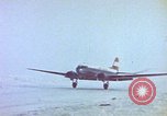 Immagine di Costruzione di linea di rugiada impianti radar Canada, 1954, secondo 38 filmato di repertorio 65675044156