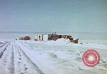 Immagine di Costruzione di linea di rugiada impianti radar Canada, 1954, secondo 48 filmato di repertorio 65675044156