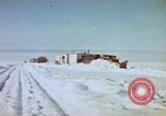 Immagine di Costruzione di linea di rugiada impianti radar Canada, 1954, secondo 49 filmato di repertorio 65675044156