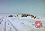 Immagine di Costruzione di linea di rugiada impianti radar Canada, 1954, secondo 50 filmato di repertorio 65675044156