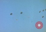 Immagine di Costruzione di linea di rugiada impianti radar Canada, 1954, secondo 57 filmato di repertorio 65675044156