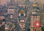 Standbild Die Menschen in der U-Bahn in New York New York City United States USA, 1958, aus Sekunde 15 historischem Filmmaterial Videoclip 65675044162