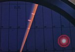 Standbild NORAD Raketenabwehrsimulation im Kalten Krieg United States USA, 1962, aus Sekunde 20 historischem Filmmaterial Videoclip 65675044166