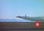 Standbild B-52 Start United States USA, 1962, aus Sekunde 27 historischem Filmmaterial Videoclip 65675044167