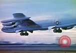 Standbild B-52 Start United States USA, 1962, aus Sekunde 45 historischem Filmmaterial Videoclip 65675044167