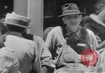 Standbild Große Depression Relief United States USA, 1933, aus Sekunde 51 historischem Filmmaterial Videoclip 65675044177