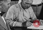 Standbild Große Depression Relief United States USA, 1933, aus Sekunde 55 historischem Filmmaterial Videoclip 65675044177
