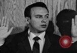 Standbild Bürgermeister Stokes ernennt General Davis Cleveland Ohio USA, 1970, aus Sekunde 50 historischem Filmmaterial Videoclip 65675044197