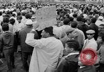 Image foule se rassemble pour troisième Selma à Montgomery mars Selma Alabama USA, 1965, de la seconde 22 séquences d'archives historiques vidéo 65675044200