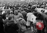 Image foule se rassemble pour troisième Selma à Montgomery mars Selma Alabama USA, 1965, de la seconde 34 séquences d'archives historiques vidéo 65675044200