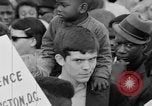 Image foule se rassemble pour troisième Selma à Montgomery mars Selma Alabama USA, 1965, de la seconde 56 séquences d'archives historiques vidéo 65675044200