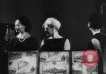 Immagine di Designer tedesco Germania, 1964, secondo 42 filmato di repertorio 65675044216