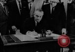 Immagine di Il presidente Lyndon B Johnson Washington DC USA, 1966, secondo 28 filmato di repertorio 65675044226