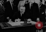 Immagine di Il presidente Lyndon B Johnson Washington DC USA, 1966, secondo 31 filmato di repertorio 65675044226