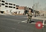 Standbild Washington Ausschreitungen Washington DC USA, 1968, aus Sekunde 48 historischem Filmmaterial Videoclip 65675044236