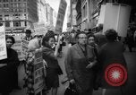 Immagine di I diritti civili manifestazione contro FW Woolworth memorizza New York City USA, 1962, secondo 15 filmato di repertorio 65675044239