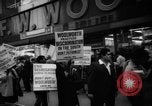 Immagine di I diritti civili manifestazione contro FW Woolworth memorizza New York City USA, 1962, secondo 18 filmato di repertorio 65675044239