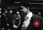 Immagine di I diritti civili manifestazione contro FW Woolworth memorizza New York City USA, 1962, secondo 37 filmato di repertorio 65675044239