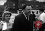 Immagine di I dimostranti New York City USA, 1962, secondo 9 filmato di repertorio 65675044240