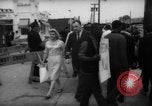 Immagine di I dimostranti New York City USA, 1962, secondo 16 filmato di repertorio 65675044240