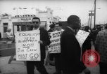 Immagine di I dimostranti New York City USA, 1962, secondo 29 filmato di repertorio 65675044240