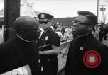 Immagine di I dimostranti New York City USA, 1962, secondo 55 filmato di repertorio 65675044240